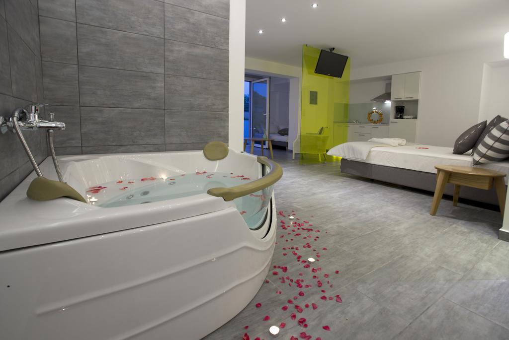 Kapahi Seaview Hotel Apartments Potos Luaran gambar